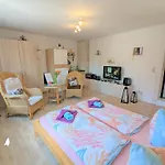 Apartment Zi2 - Urlaubsmagie - Flussblickwohnung Mit Pool& Sauna *